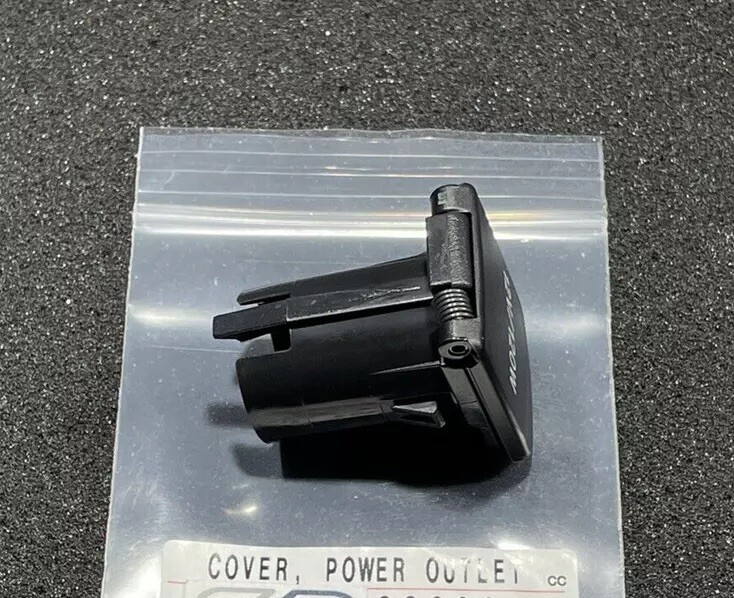 08 - 13 TOYOTA HIGHLANDER CENTER CONSOLE 12V POWER OUTLET COVER OEM NEW