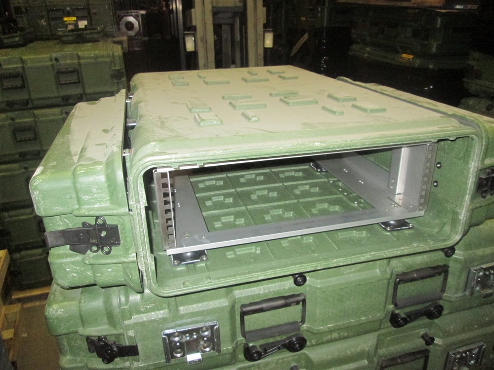Rackmount 03U x29 ECS Loadmaster Wheels Square Holes Cage Nuts ShockMount Rack