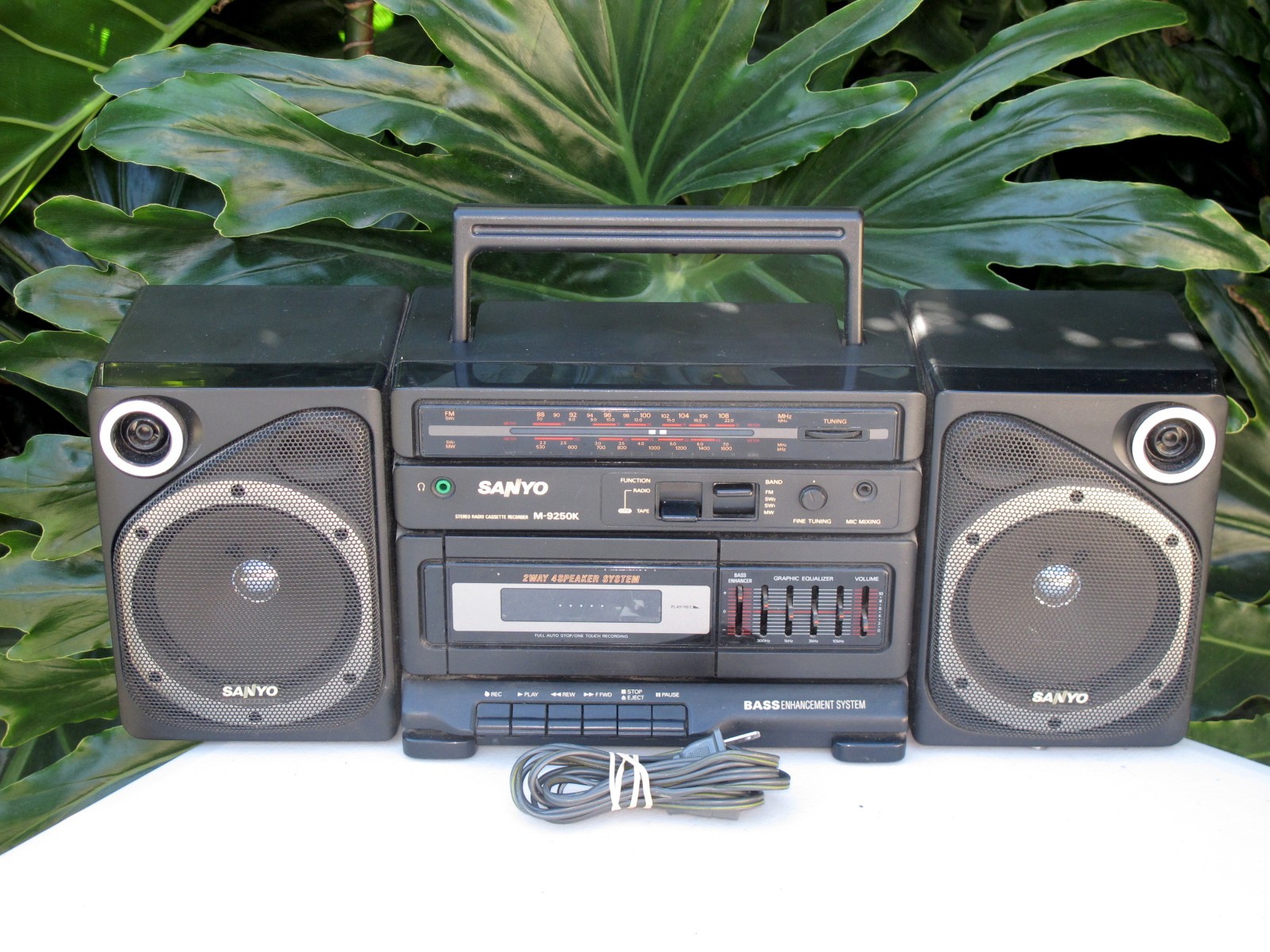VTG Sanyo M9250K AM/FM Boombox Cassette Tape Portable Stereo Tested & Working!