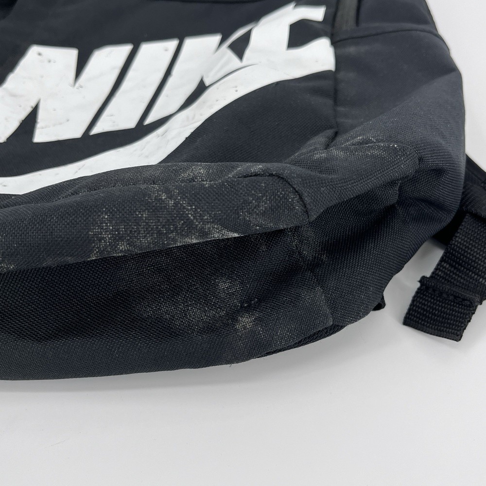 Nike 72 Backpack Black With Zip Closure