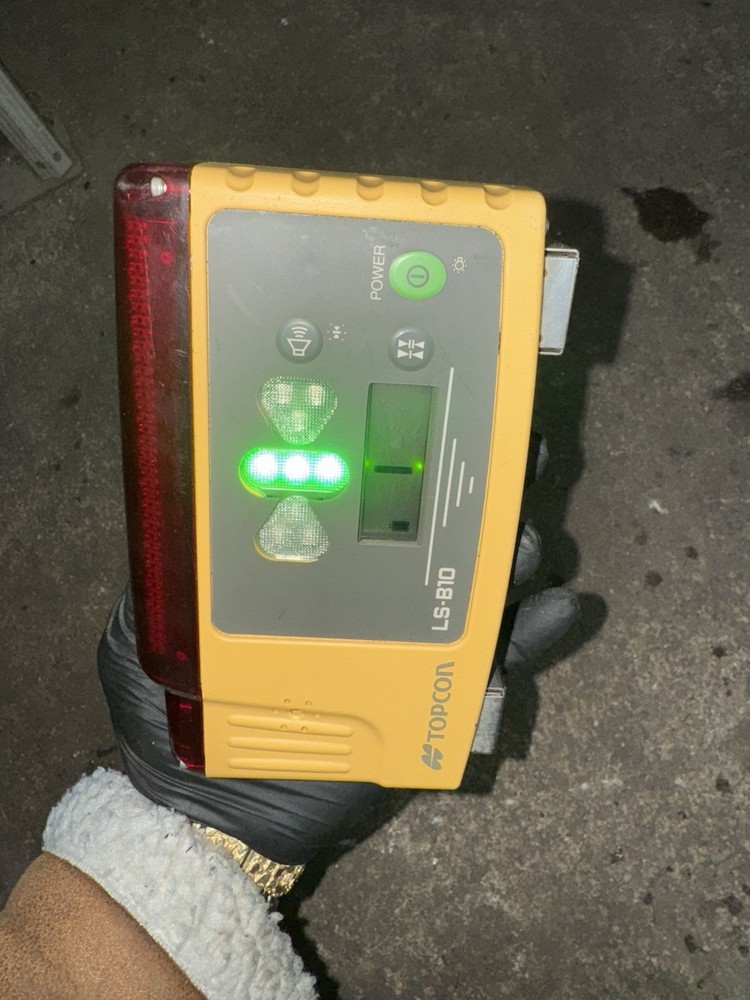 Topcon LS-B10 Magnetic Mount Laser Receiver