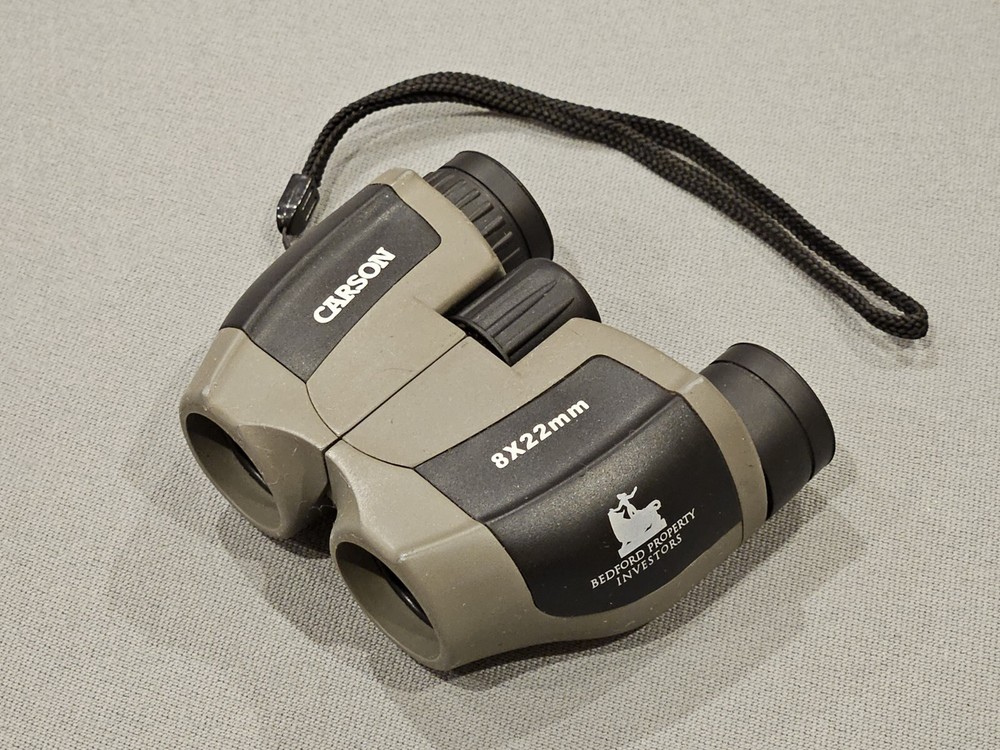CARSON COMPACT BINOCULARS JD-822 8 x 22 mm MAGNIFICATION - EXCELLENT CONDITION