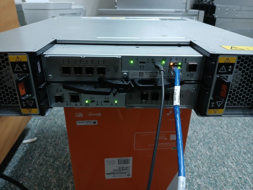 Dell EMC Powervault ME5024 storage array dual 12GBps SAS controllers KJTWM