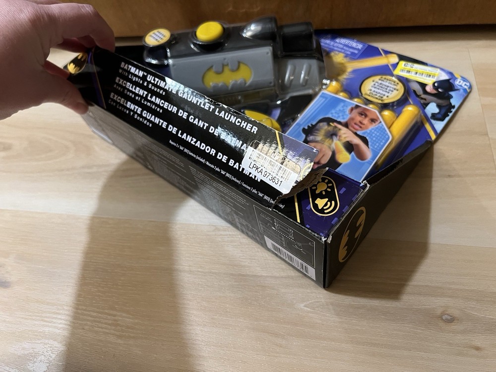 Batman Ultimate Gauntlet Launcher With Lights & Sounds DC Comics Interactive