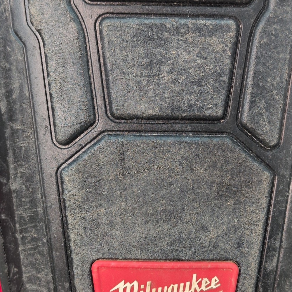 Milwaukee 48-73-6030 Performance Hard Shell Knee Pad