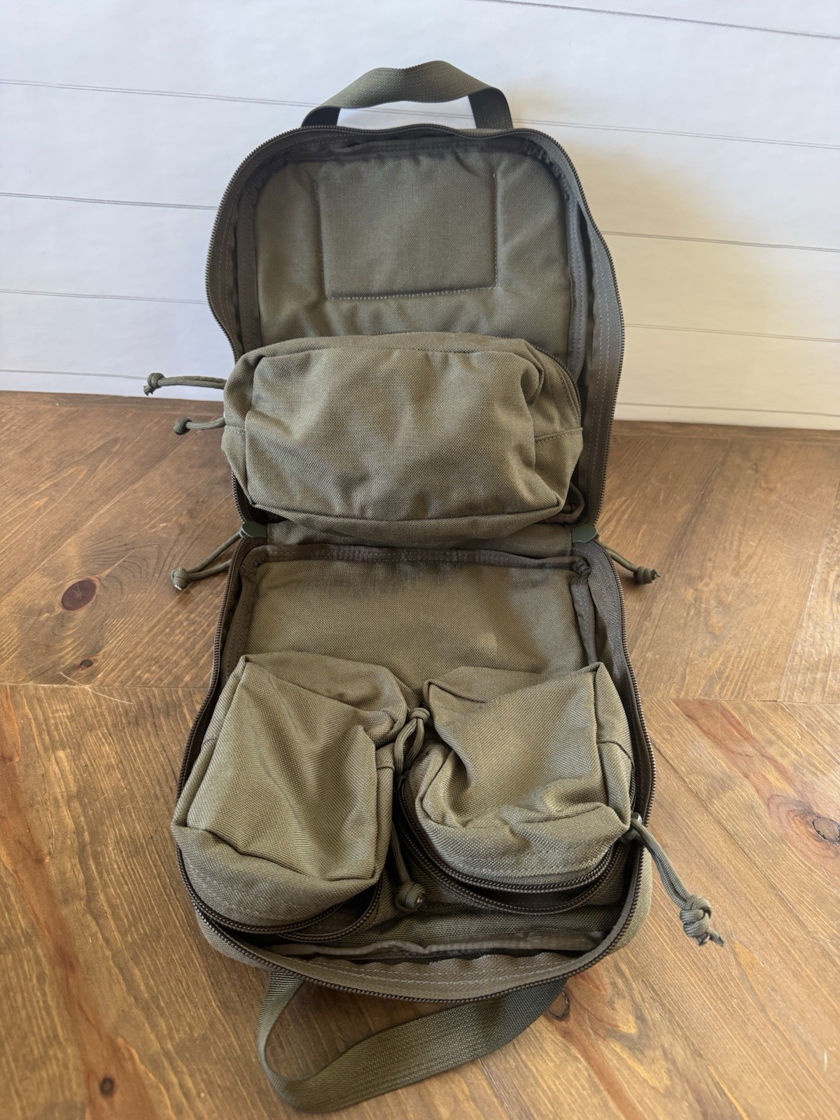 MSA SORDIN 75311 Dual Comms Headset and Carrying Case -Brittle Wire sleeve-