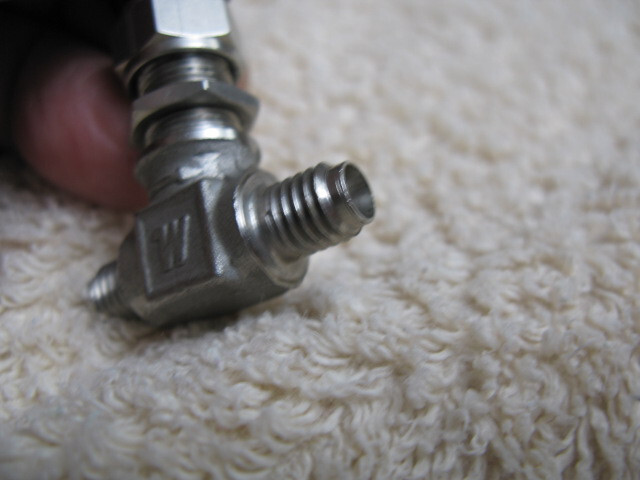 WHITEY OVS2 NEEDLE VALVE STAINLESS INTEGRAL BONNET