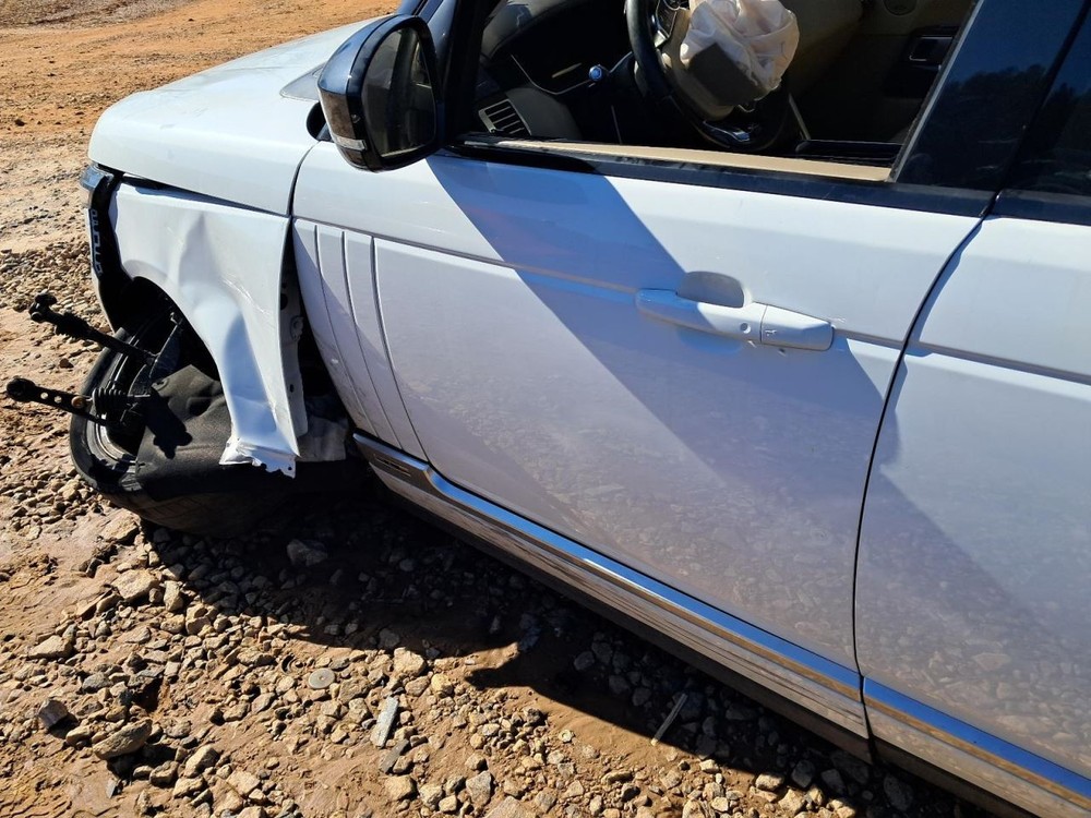 Fuse Box Engine Fits 13-18 RANGE ROVER 4852335