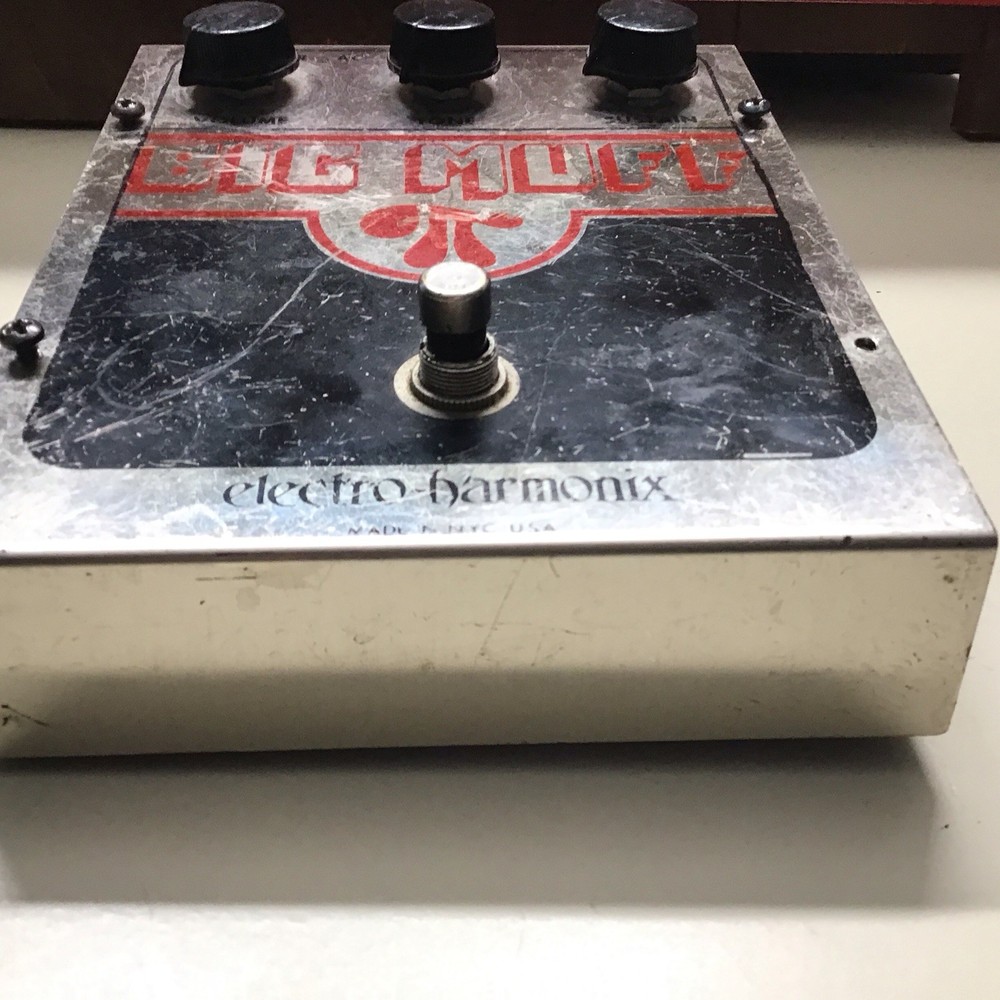 Vtg. "BIG MUFF" V4 EH1322 Electro-Harmonix Pedal Pi Version 3 Off & On Untested