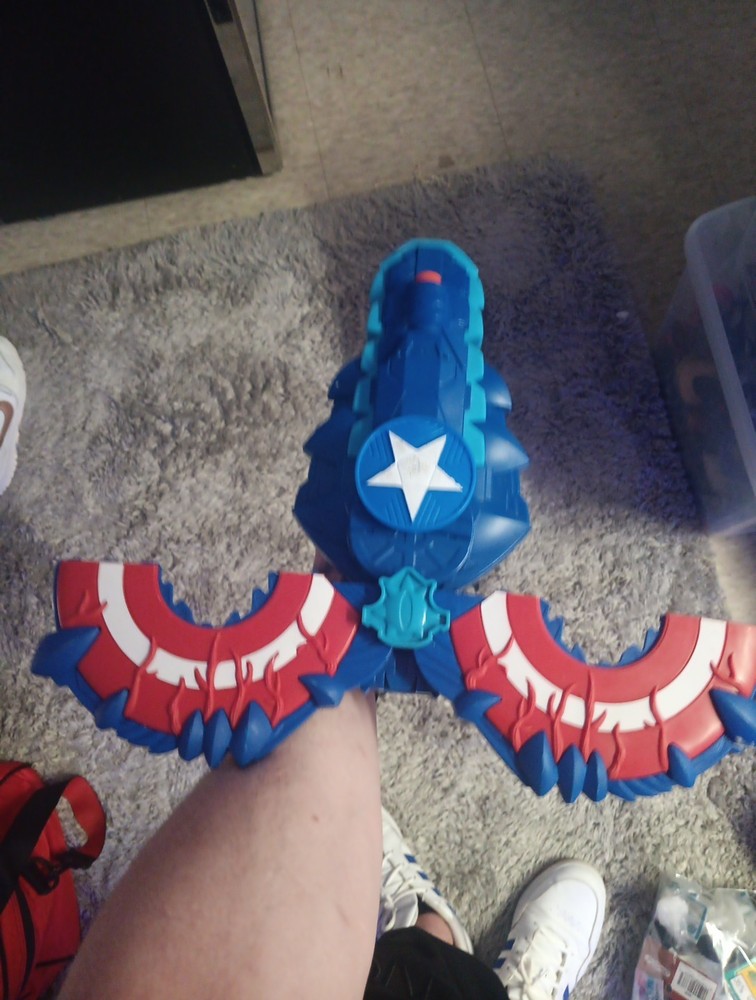 Nerf Marvel Avengers Assembler Captain America's Shield Blaster, Spider Man Web