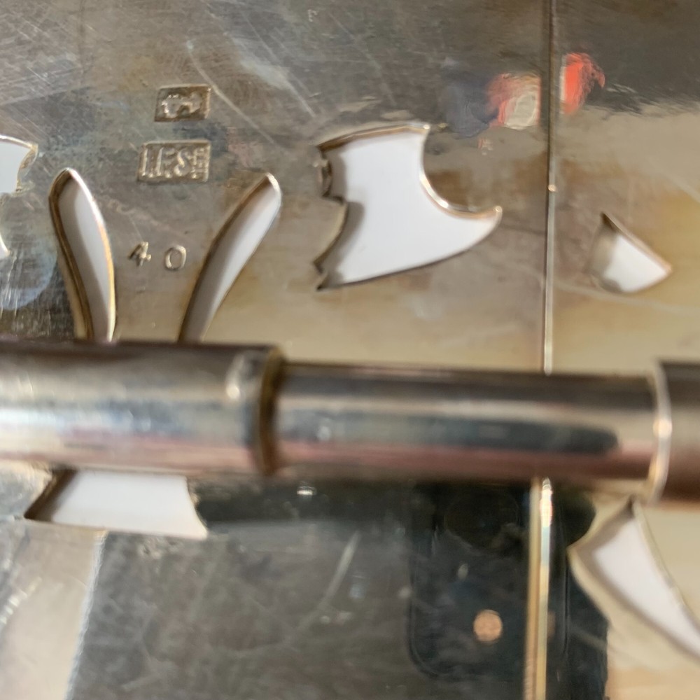 VINTAGE IFS LTD 40 SILVER PLATED TRIVET EXPANDABLE z