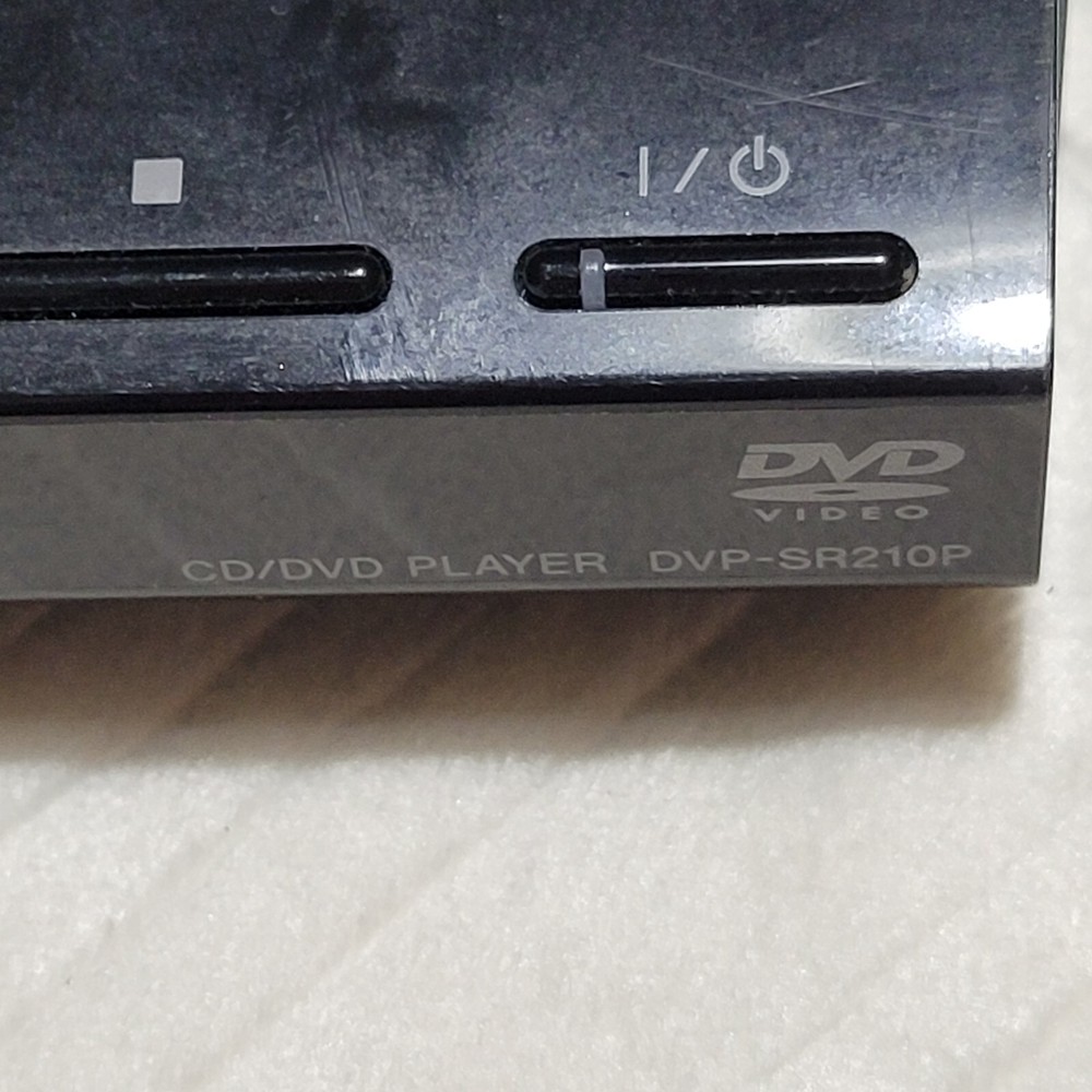 Sony DVP-SR210P Progressive Scan CD/DVD Player With Remote Tested Working