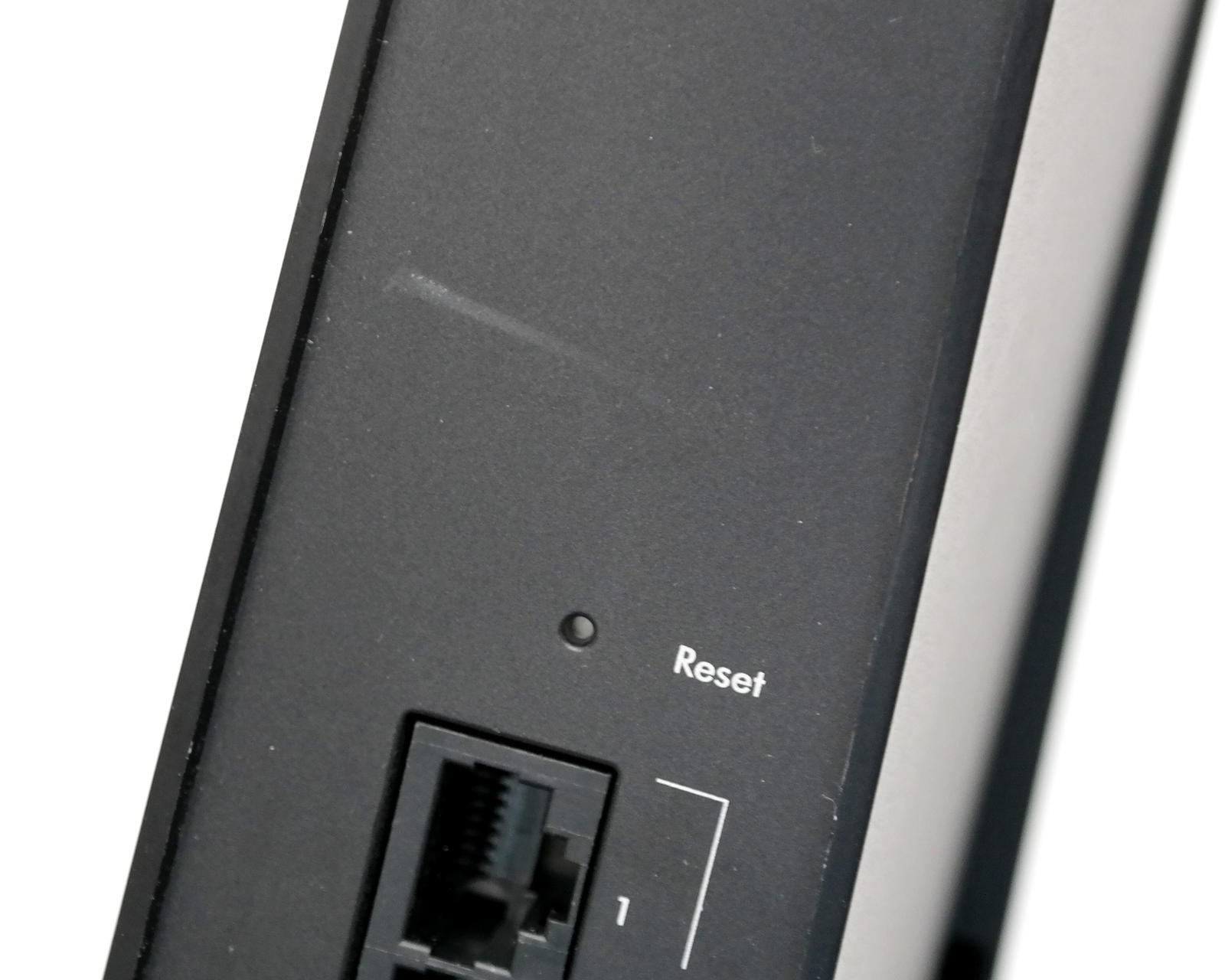 NETGEAR Nighthawk CAX30 AX2700 Wi-Fi 6 Cable Modem Router