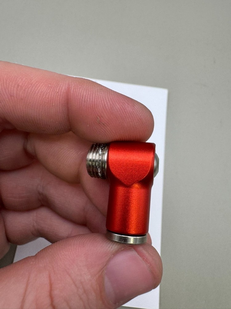 CCM PB 90° Fitting-Red