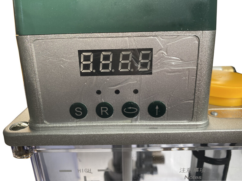 110V 2L Automatic Lubrication Pump Oiler Digital Numerical Control Oil Pump