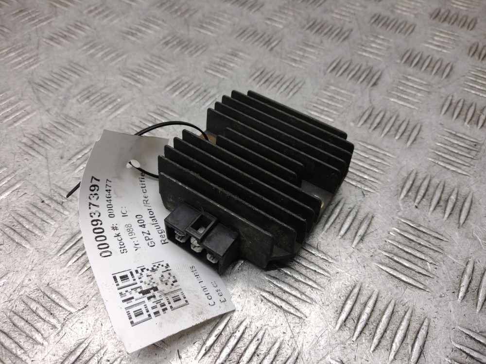 1988 KAWASAKI GPZ 400  RECTIFIER REGULATOR