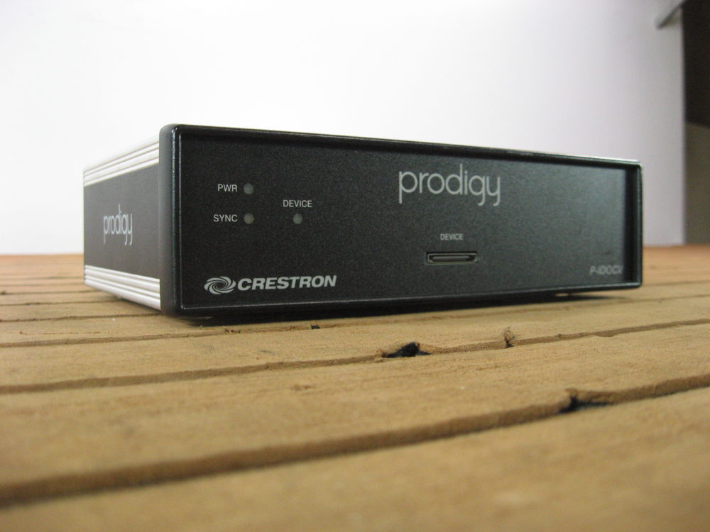Crestron P-IDOCV w/ Module, Dock, Power Cable, & Cable between Dock & Module