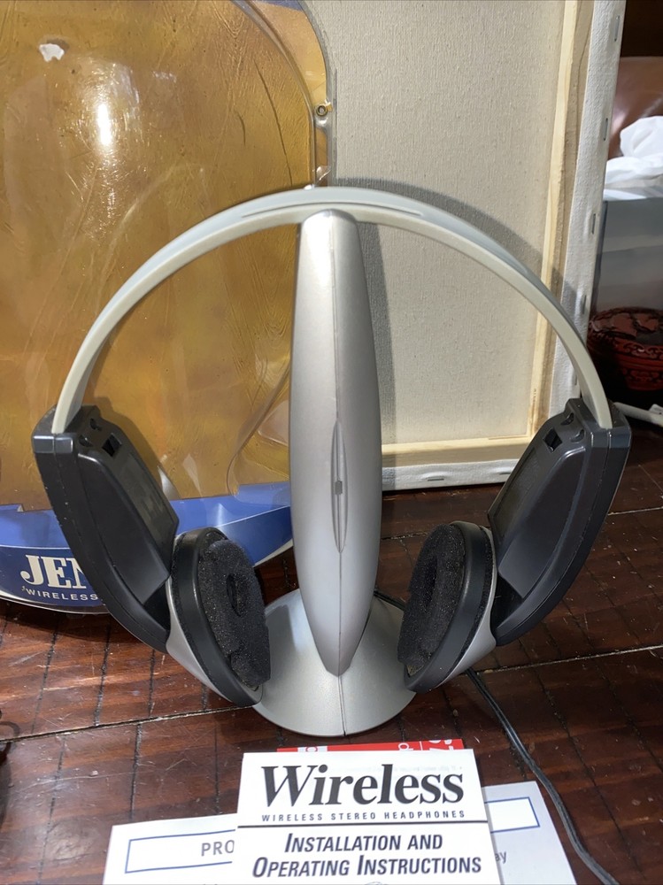 Jensen Wireless Headphone System Linx JW160 Makes Any Headphones Wireless Read