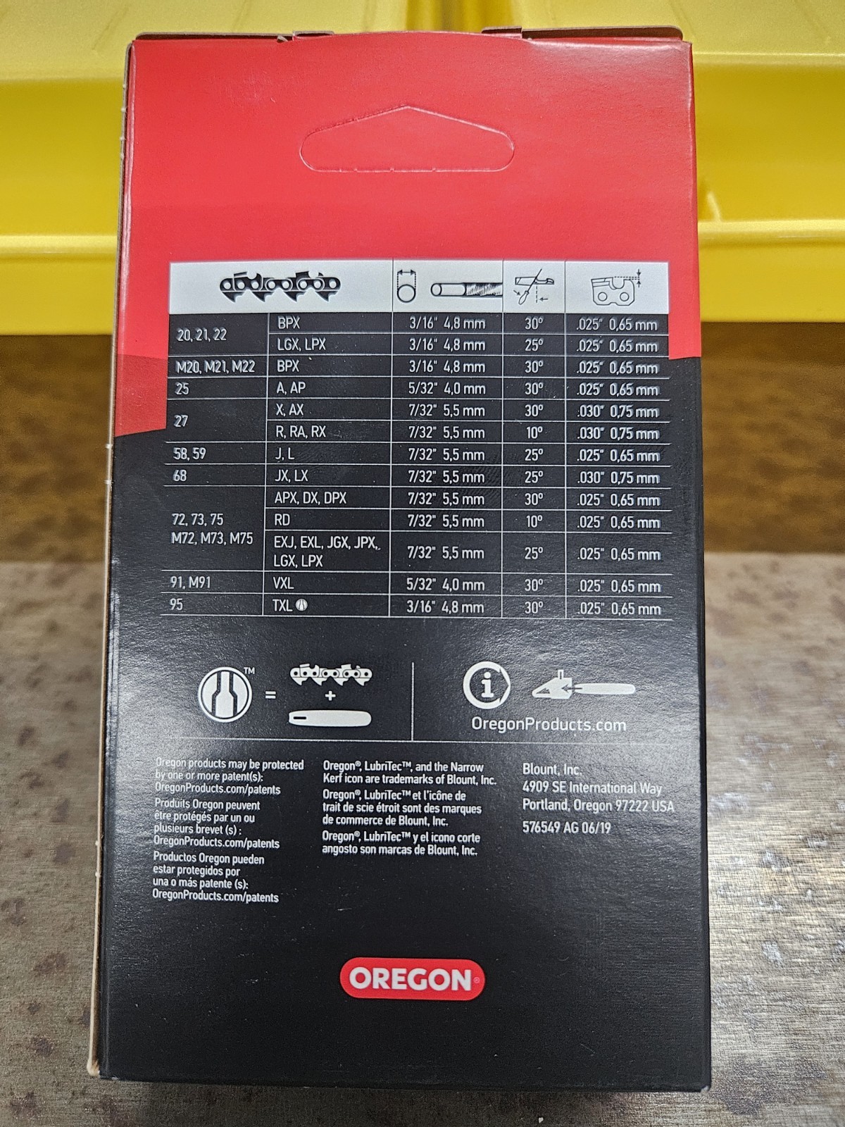 72EXJ084G Oregon 3/8'' .050'' 84 DL 24" Yellow skip chain