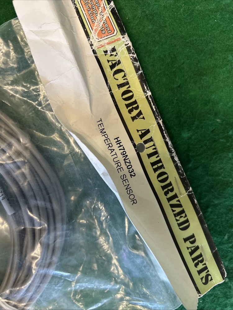 Carrier Temperature Sensor HH79NZ032