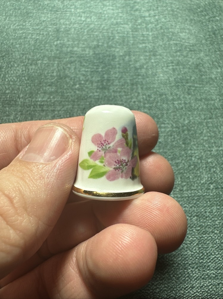 Vintage Bone China Thimble