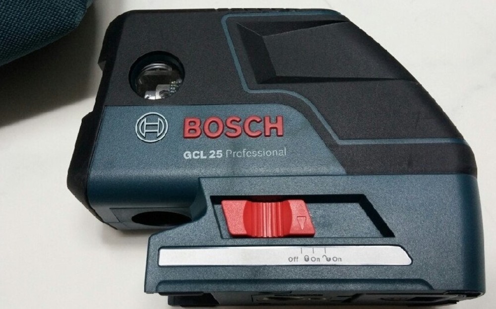Bosch GCL 25 Laser Level Self Leveling 5-Point Alignment Cross-Line Laser Level