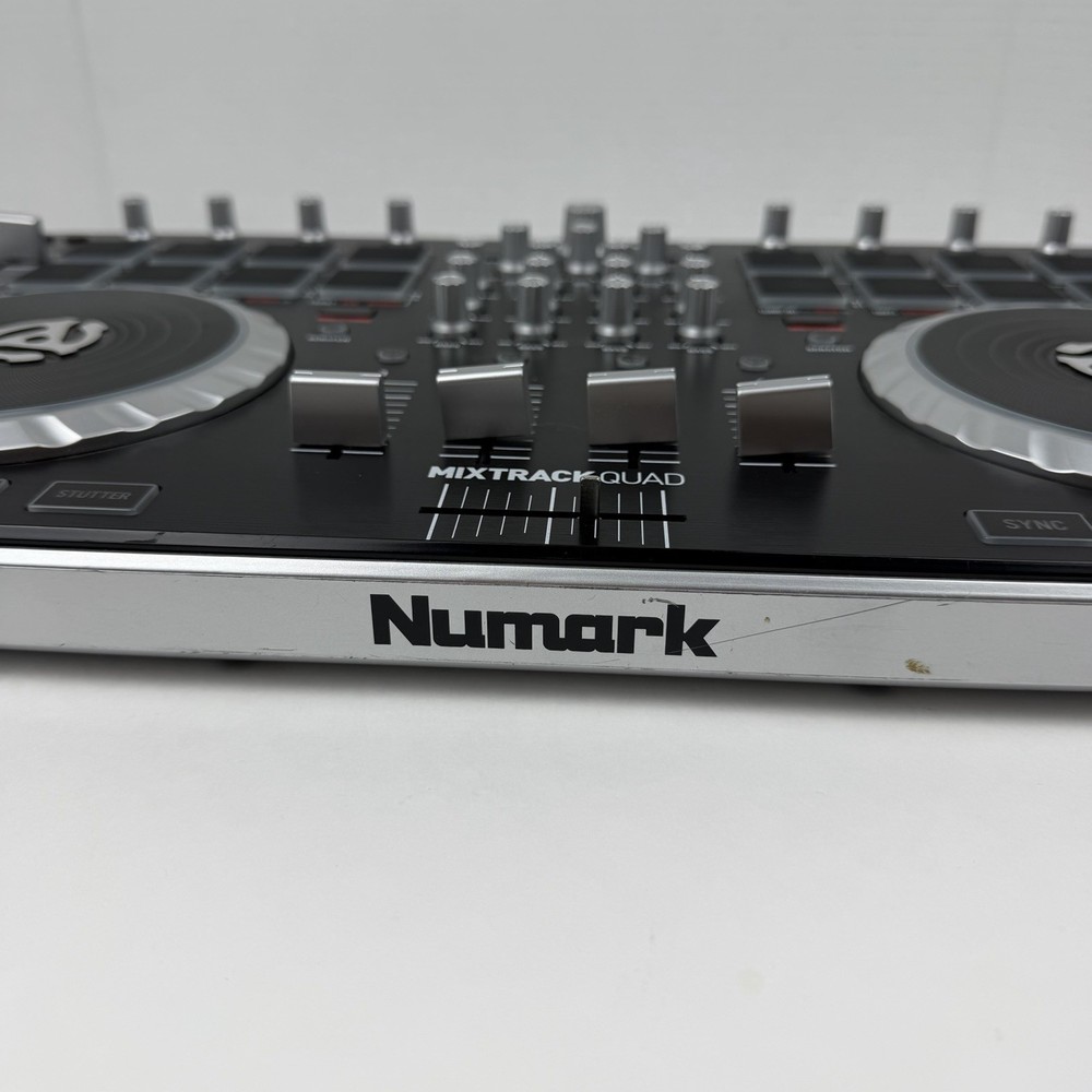 Numark Mixtrack Quad 4-Channel DJ Controller with Audio I/O 16 Untested READ