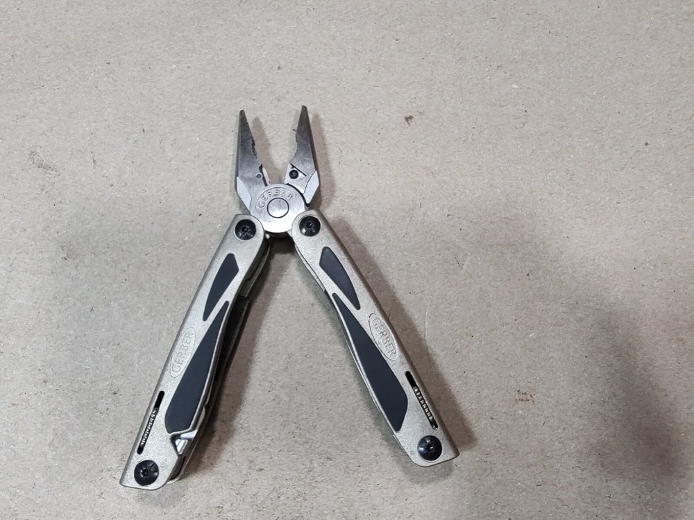 GERBER Multi-Tool, Champagne, 11 Tools, 48239