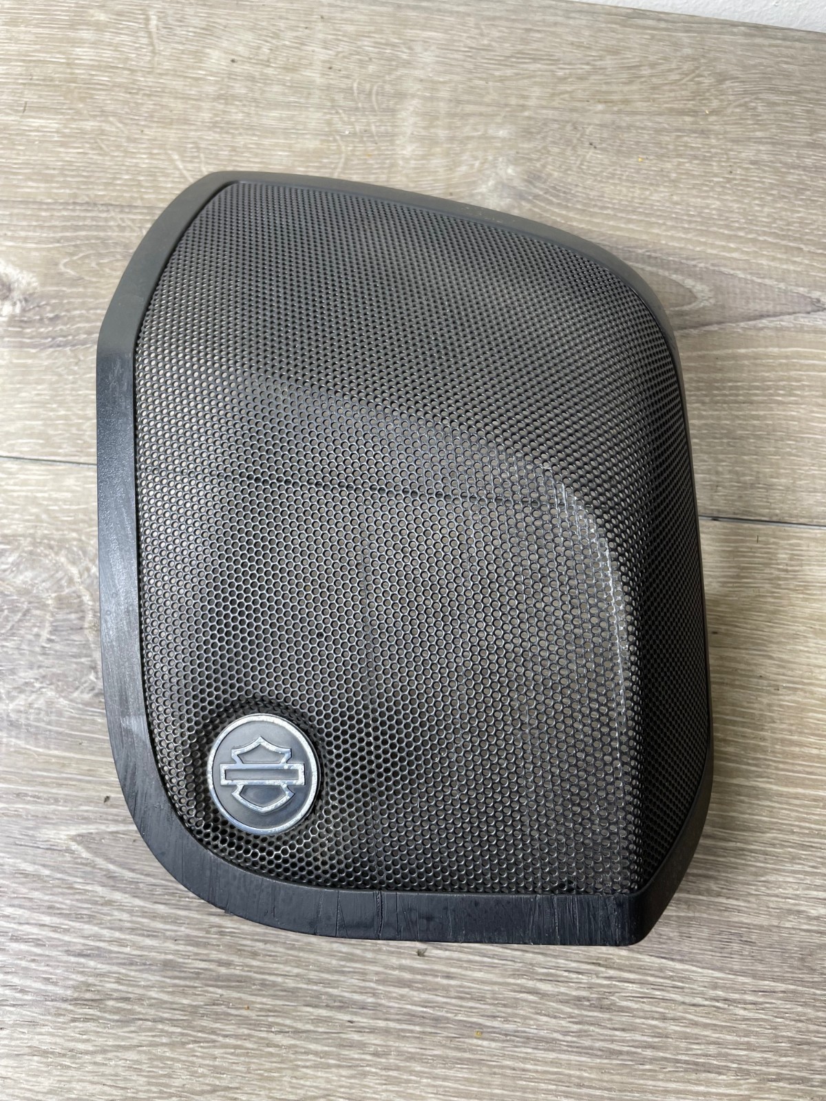 Harley CVO Saddlebag Hardbag Speaker Cover Grill Right Road Street OEM SEE PICS