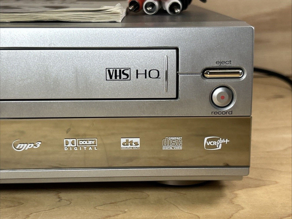 RCA VC125HF DVD/VHS Combo Player VHS Recorder W/ Remote & User Guide - Untested