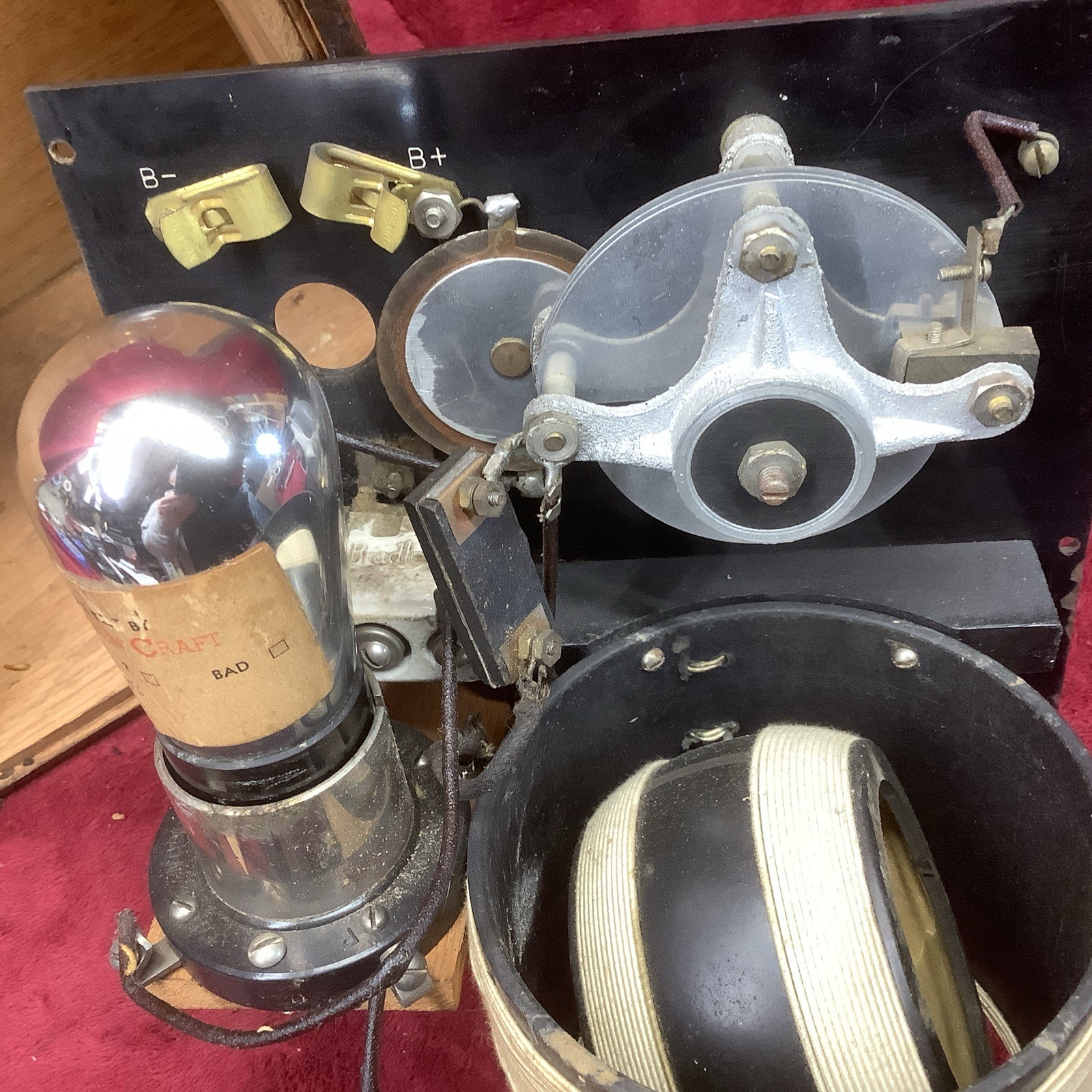 VTG Clapp-Eastham Type H.R. Tube Radio Regenerative Receiver 175-825 Meters Mass