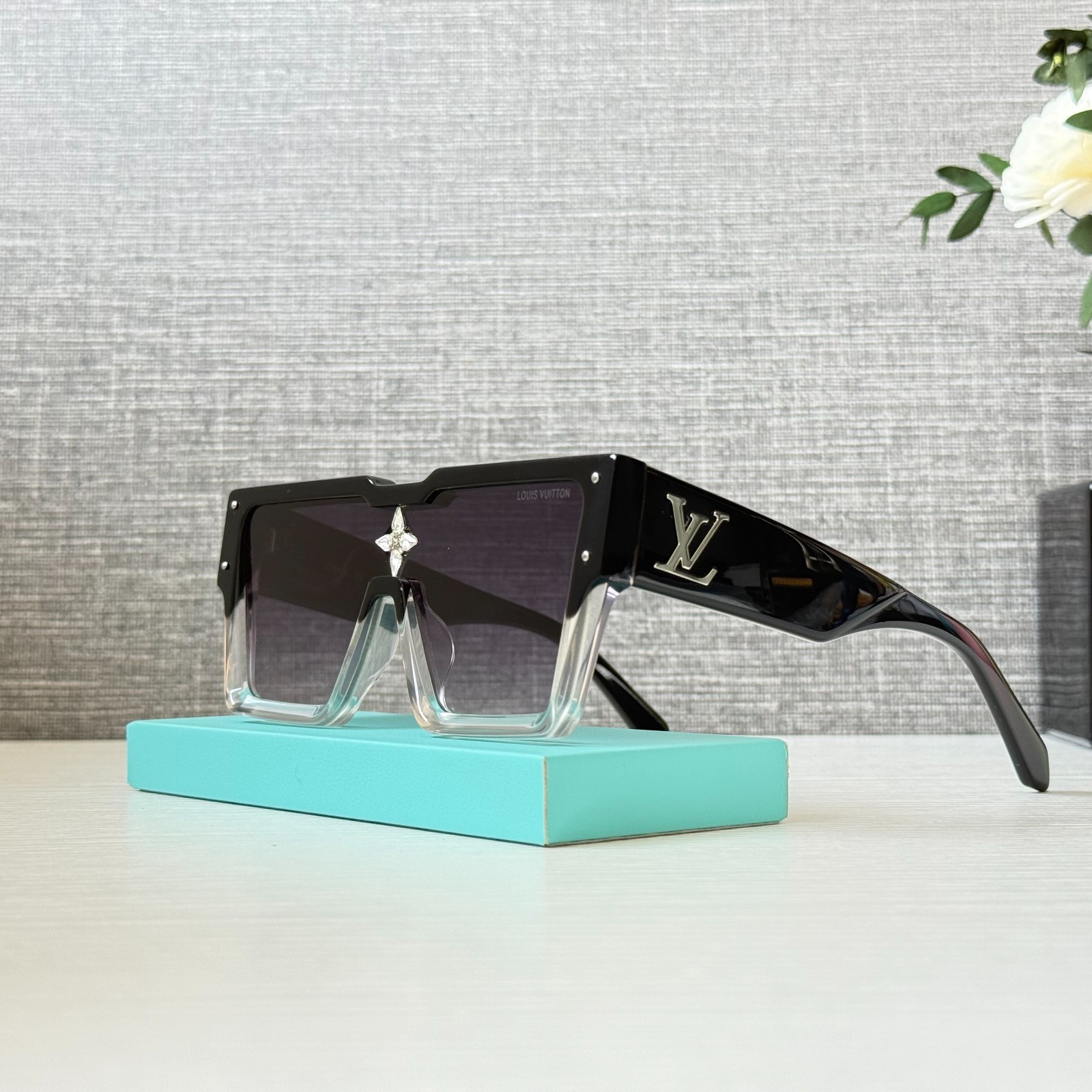 Louis Vuitton Z1736W Cyclone Sunglasses Black Swarovski Crystal