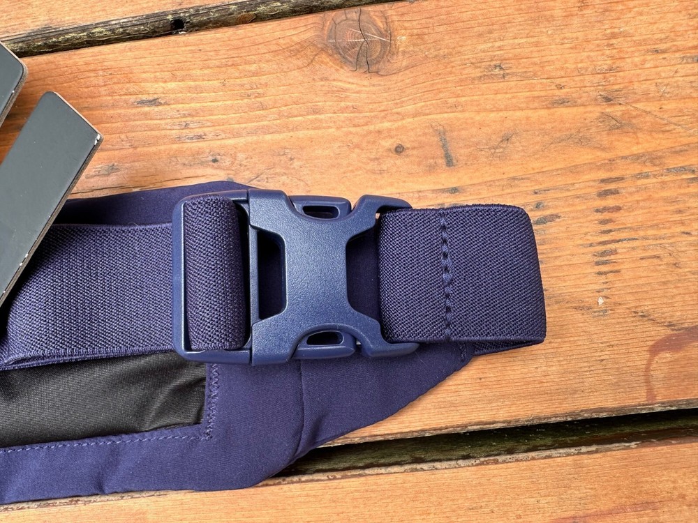 Under Armour Flex Speedpocket Run Belt – NWT