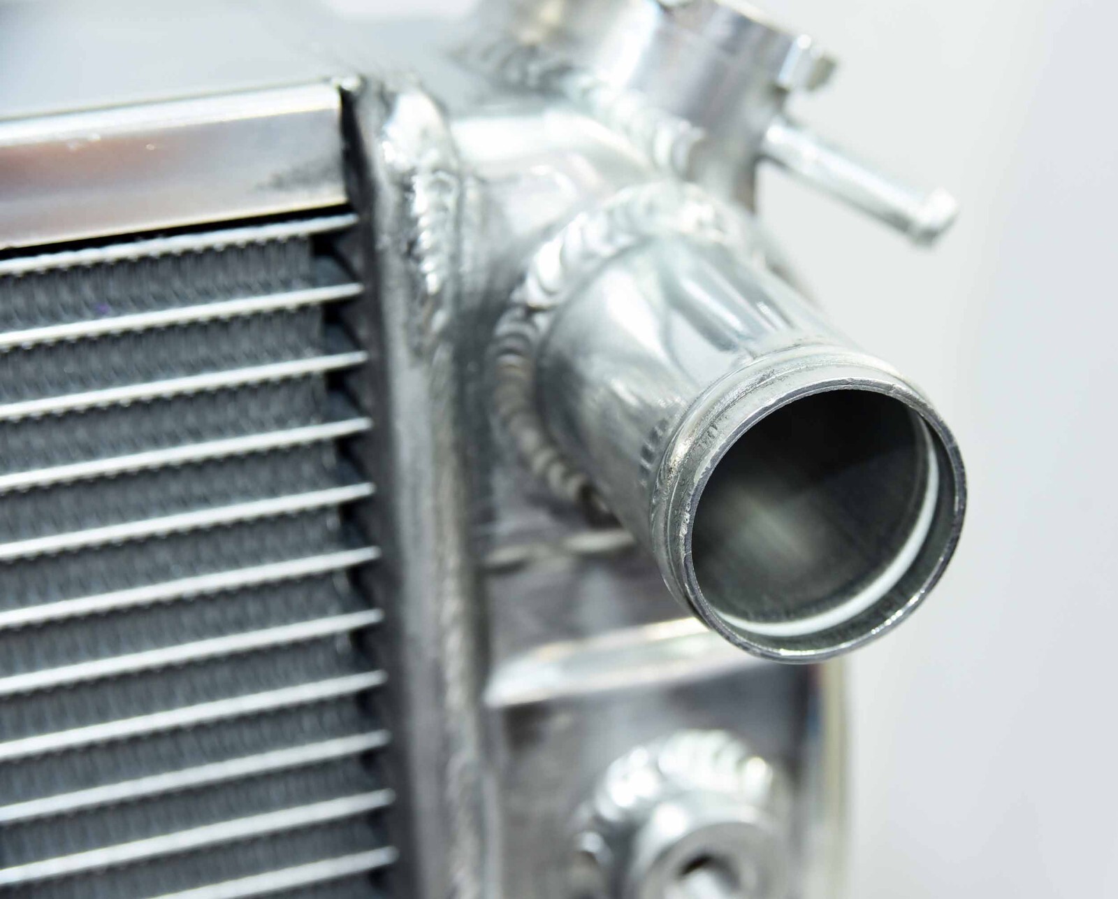 1978-1987 Chevelle G-body LS Swap Aluminum Radiator w/Shroud & Dual 12" Fans