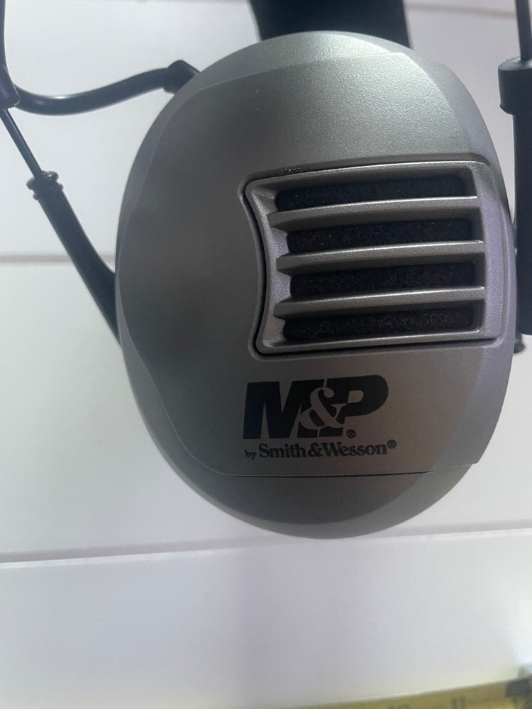 Smith & Wesson M&P Alpha Electronic Ear Muffs
