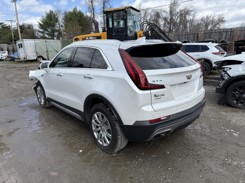 2019-2022 Cadillac XT4 Amplifier