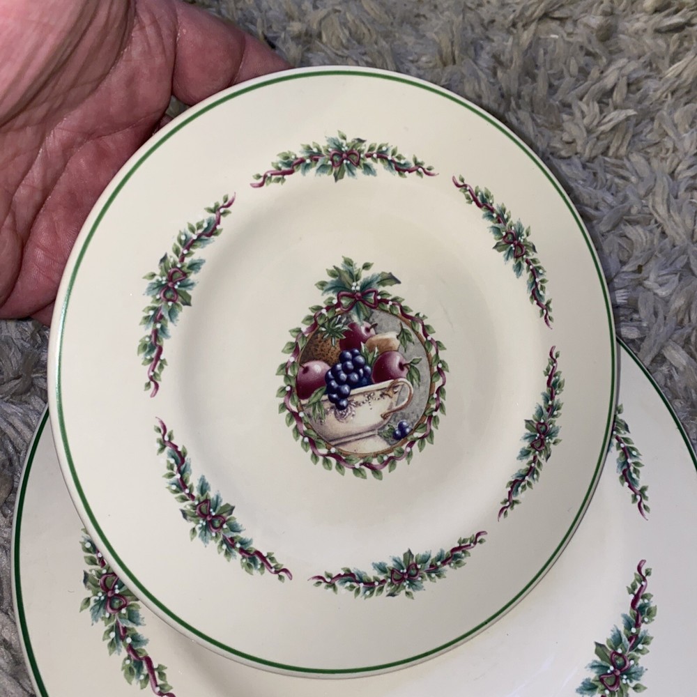 Pfaltzgraff Holly Joy 4 pc Place Setting