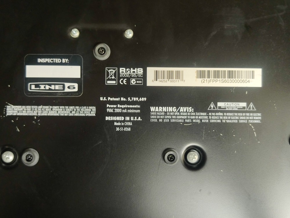 Line 6 Floor POD Plus Guitar Multi Effects Processor Pedal Board