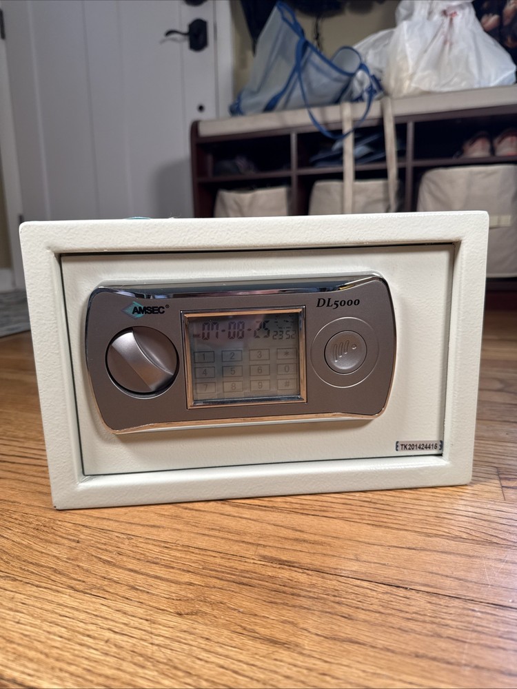 Amsec DL5000 Small Touch Screen Electronic Security Safe