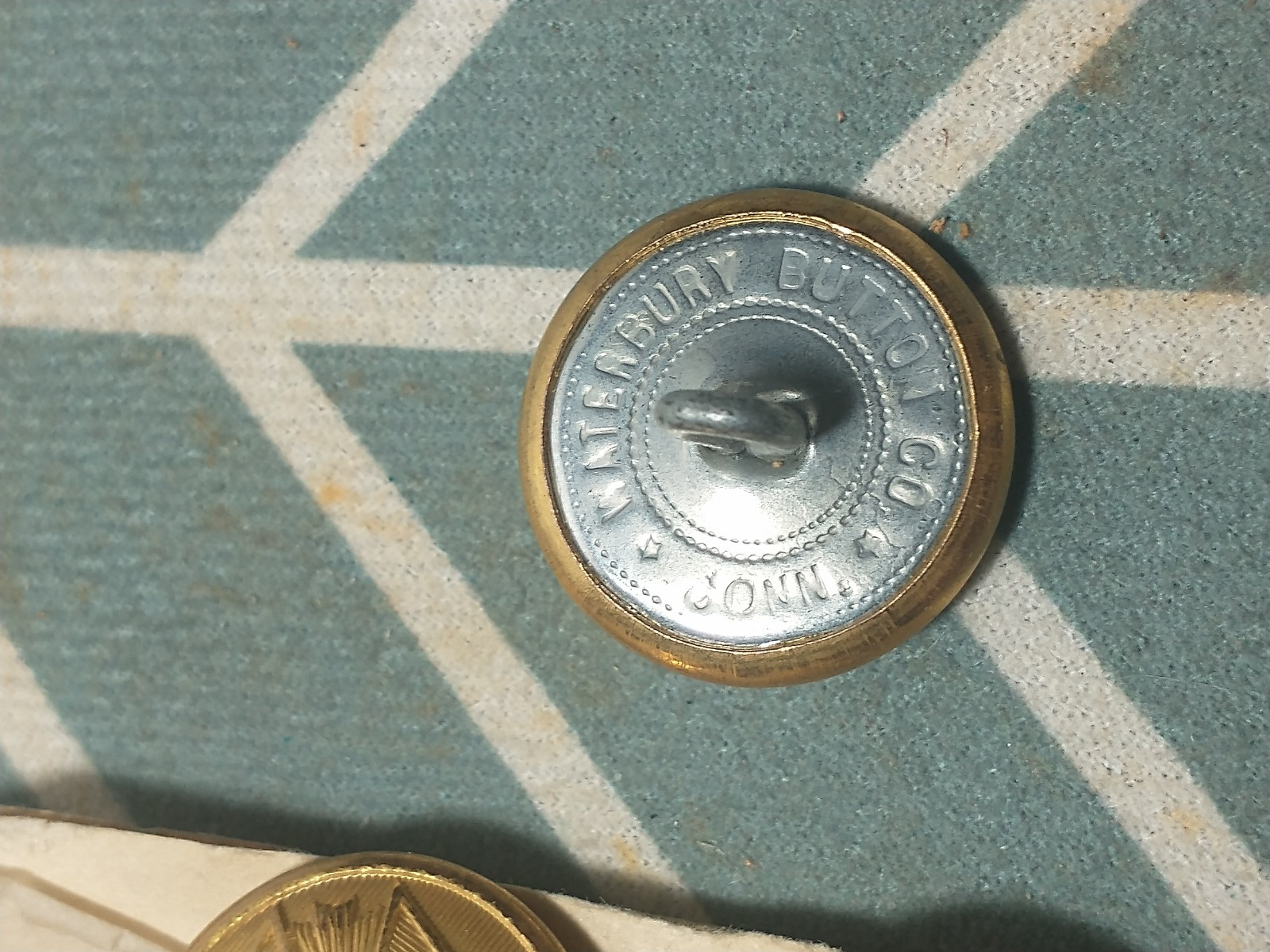 Antique Spanish American War - Brass Shank Buttons (6) Waterbury Button Co.