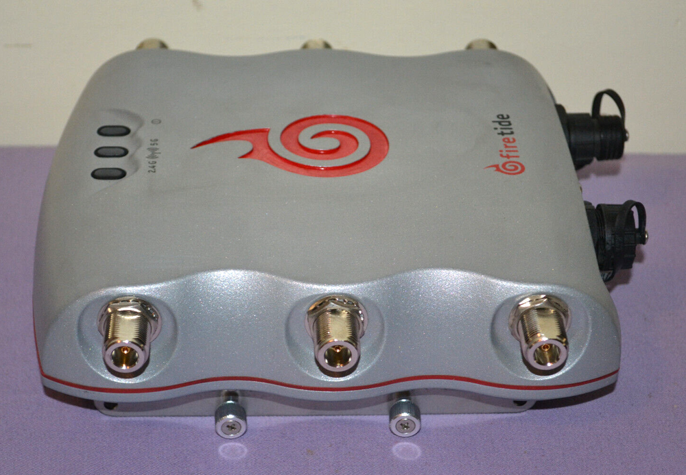 Firetide 5200 HotPoint Wireless Access Point With Bracket -- Excellent