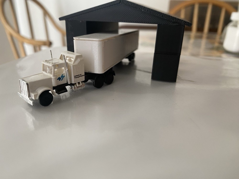N Scale Shop.
