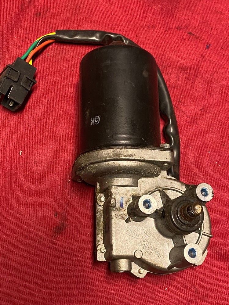 SPRAGUE DEVICES WIPER MOTOR , E-008-157