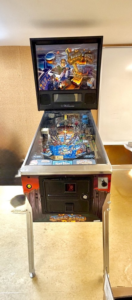 JUNK YARD Pinball Machine Williams 1996