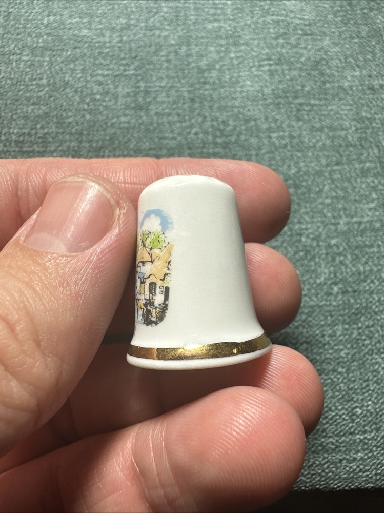Vintage Bone China Thimble