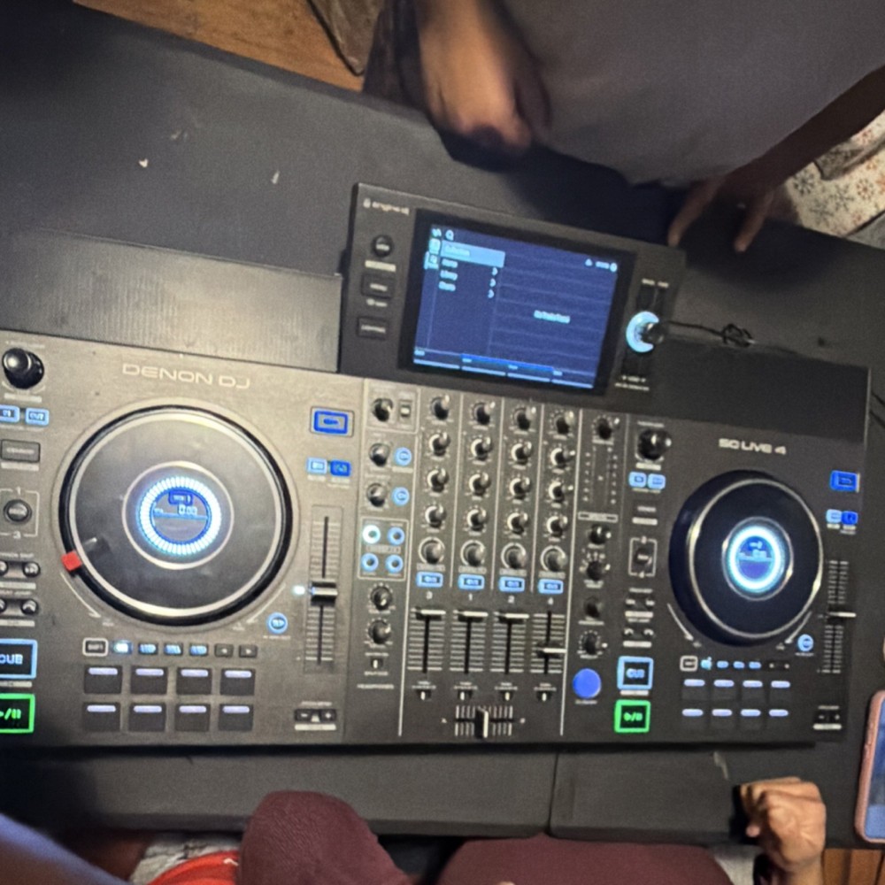 DJ controller