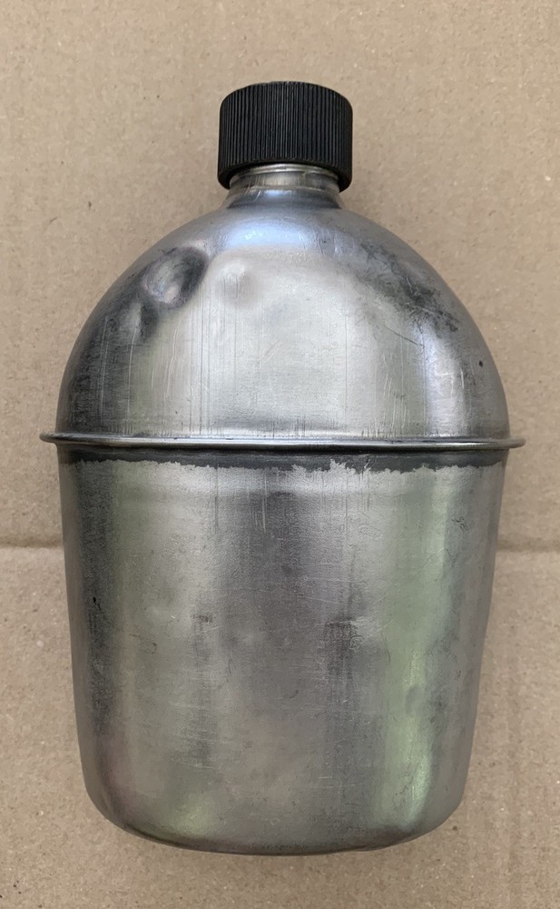 Original WWII US Military Flat-Top Canteen 1943 Dated