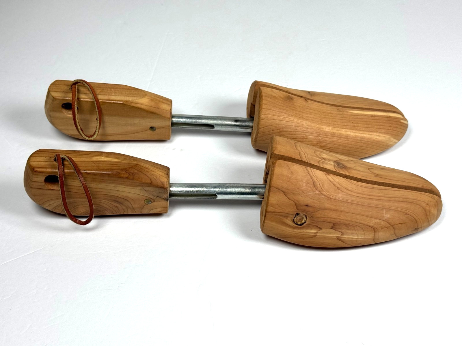 Aromatic Red Cedar Shoe Trees Mens Large Adjustable Split Toe Pair Made in USA