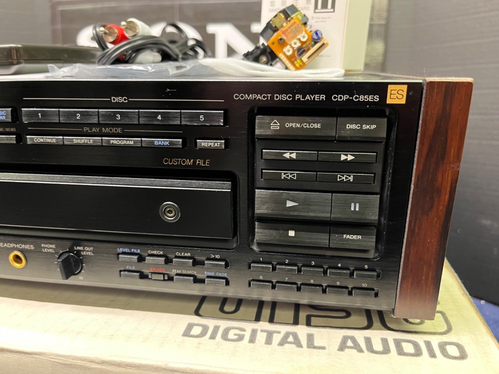 _- SERVICED & GUARANTEED! -_ Sony 5 Disc CDP-C85ES Compact Disc ES CD Changer