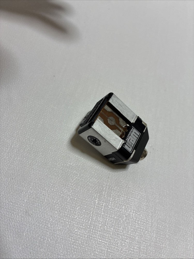 wein hot shoe safe sync model HSHSB